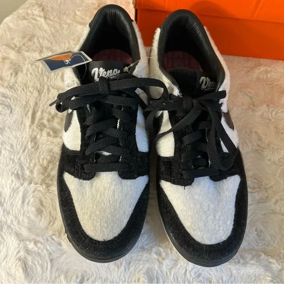 Rare Nike panda fur shoes - Picture 8 of 13